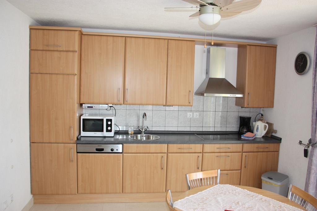 Villa Jana Apartments Трогір Номер фото